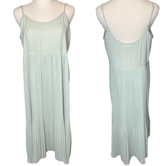 Oak + Fort Pleated Midi Dress Mint Green Pastel size Small - Picture 1 of 5